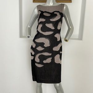 ESCADA Sleeveless Black/ Pink Dress 36